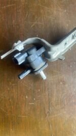 حساس الفاكيوم او الكنستر (يلف بخار البنزين)